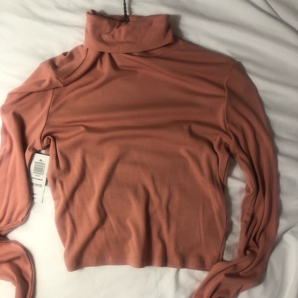 Brand new With Tags Aritzia Sunday Best Freshman Turtleneck